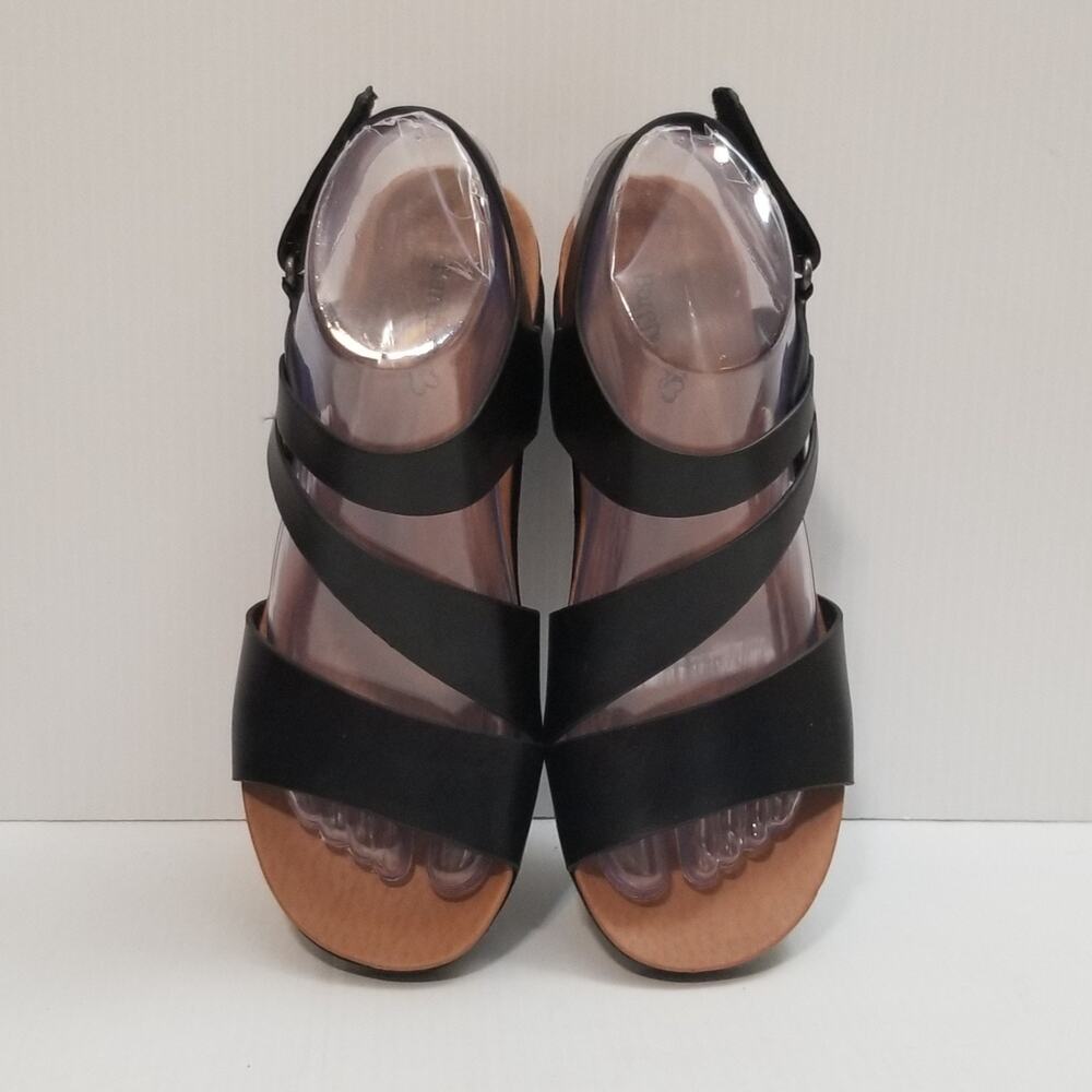 BareTraps Black Strappy Women’s Sandals